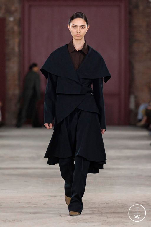 FW26 Diotima Look 14