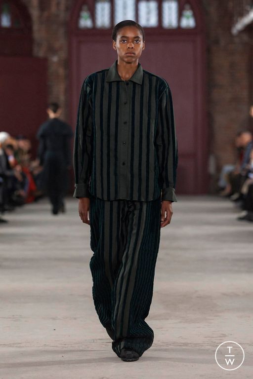 FW26 Diotima Look 17