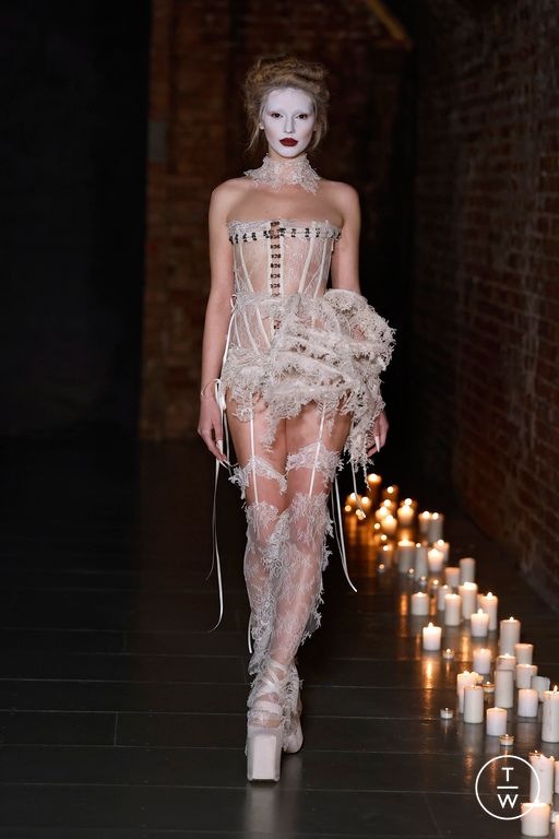 FW26 Dreaming Eli Look 18