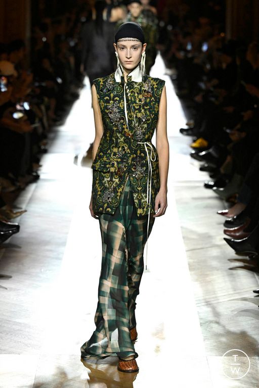 FW25 Dries Van Noten Look 38
