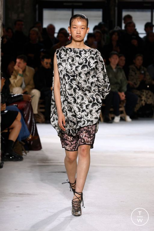 Spring-Summer 2025 Dries Van Noten Look 55