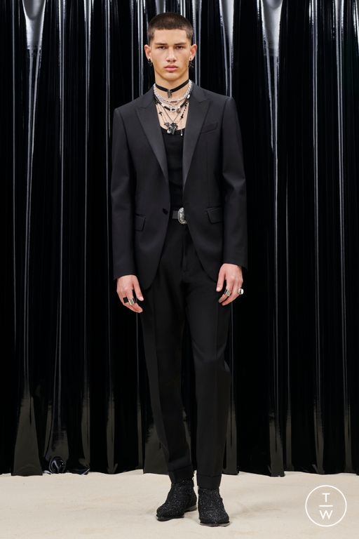 RS23 Dsquared2 Look 38