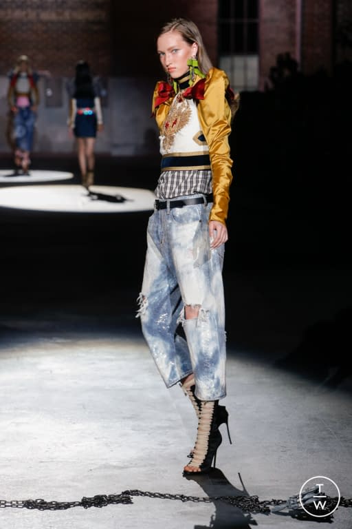 S/S 17 Dsquared2 Look 11