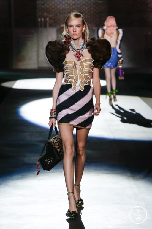 S/S 17 Dsquared2 Look 32