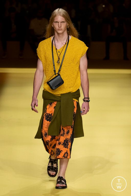 SS23 Dsquared2 Look 2