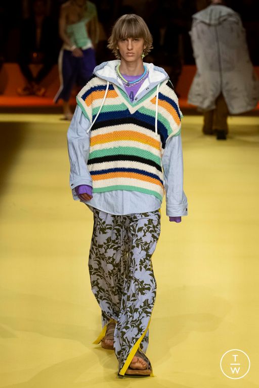 SS23 Dsquared2 Look 33