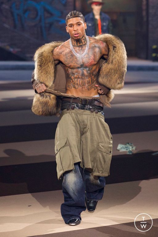 FW25 Dsquared2 Look 4