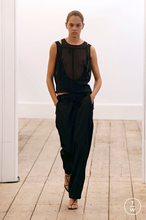 SS26 Eckhaus Latta Look 1