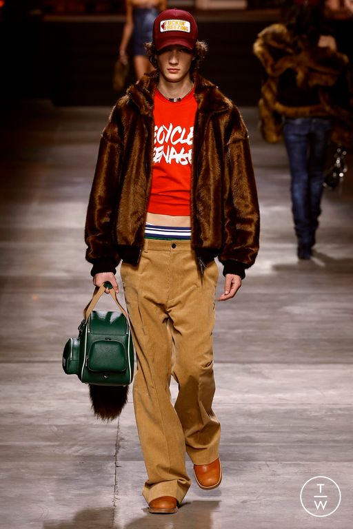 Fall/Winter 2023 Dsquared2 Look 34