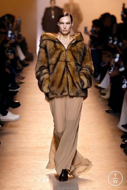 FW25 Elie Saab Look 1