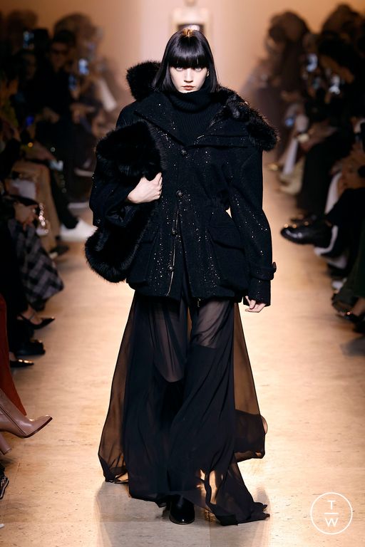 FW25 Elie Saab Look 10