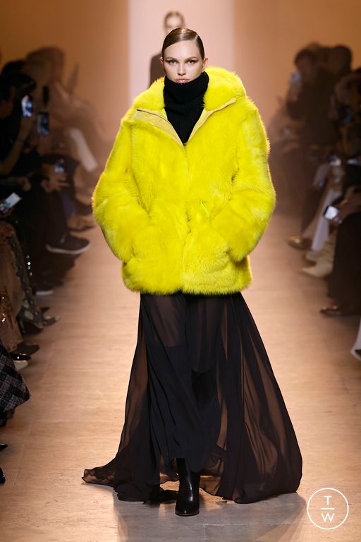 FW25 Elie Saab Look 19