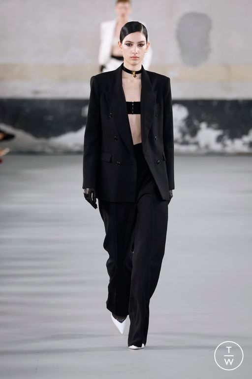 SS25 Elisabetta Franchi Look 15