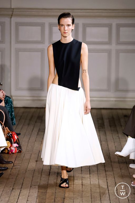 Spring-Summer 2025 Emilia Wickstead Look 2