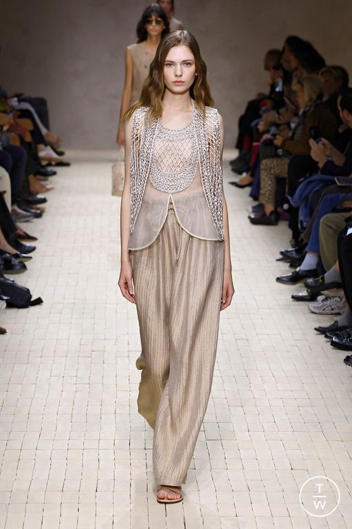 SS26 Emporio Armani Look 32