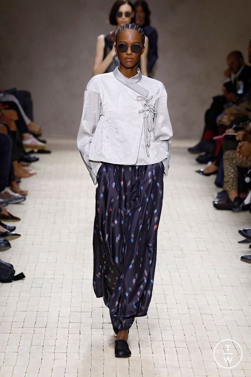 SS26 Emporio Armani Look 54