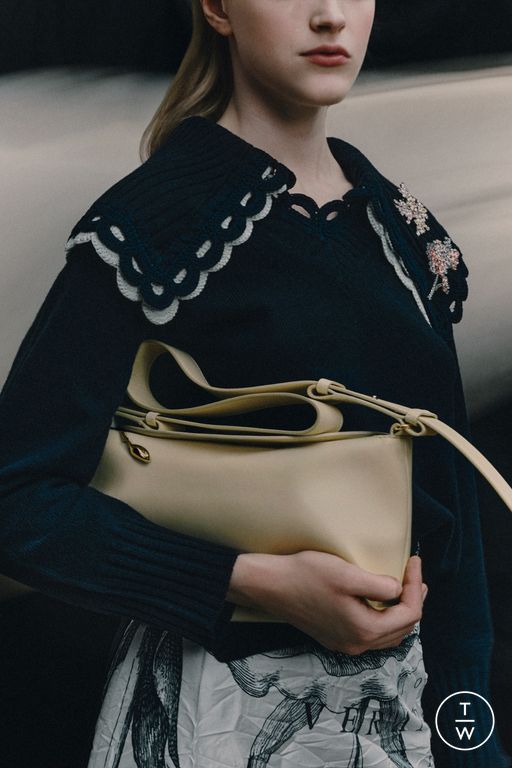 RS26 Erdem Look 10