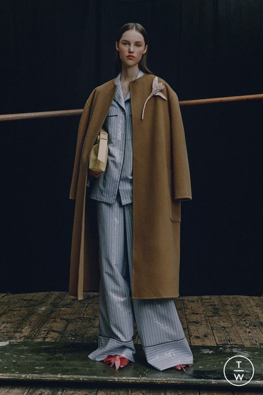 RS26 Erdem Look 27
