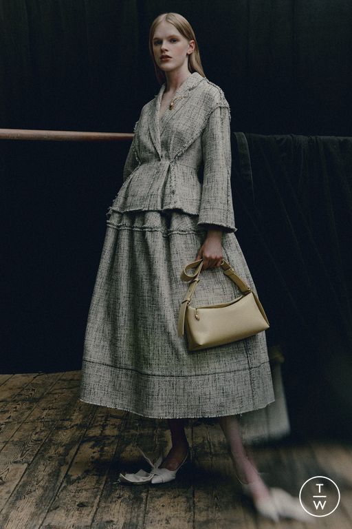 RS 26 Erdem Look 29