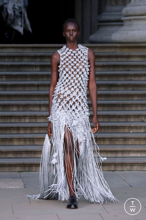 Spring-Summer 2025 Erdem Look 34