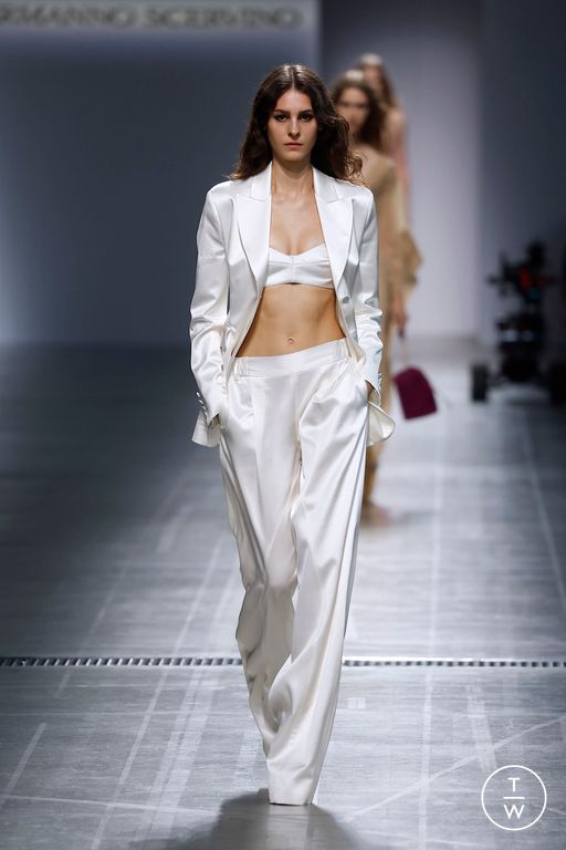 Spring-Summer 2025 Ermanno Scervino Look 18