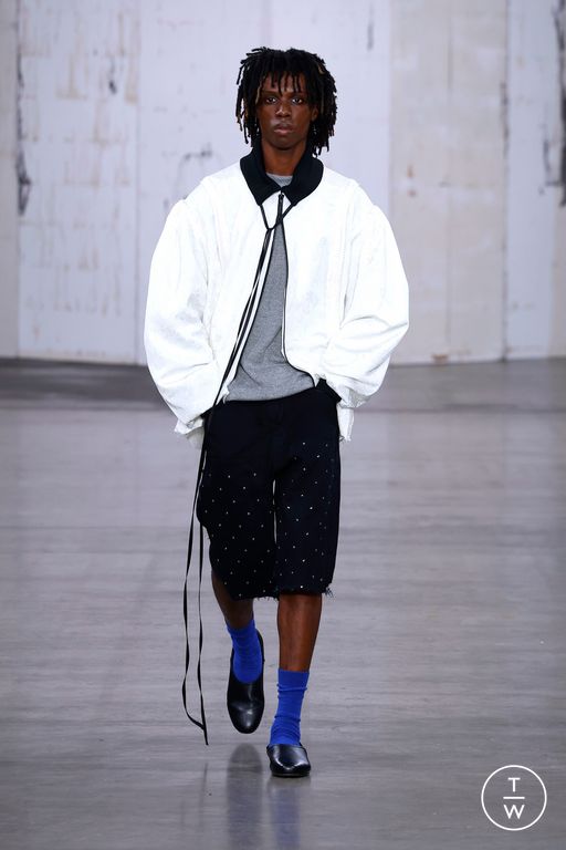 Spring/Summer 2025 Fashion East Look 38