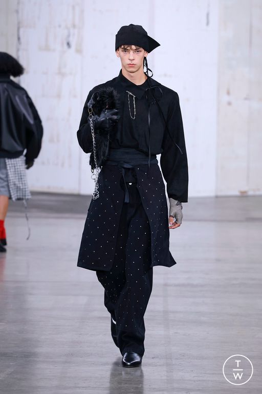 Spring/Summer 2025 Fashion East Look 41