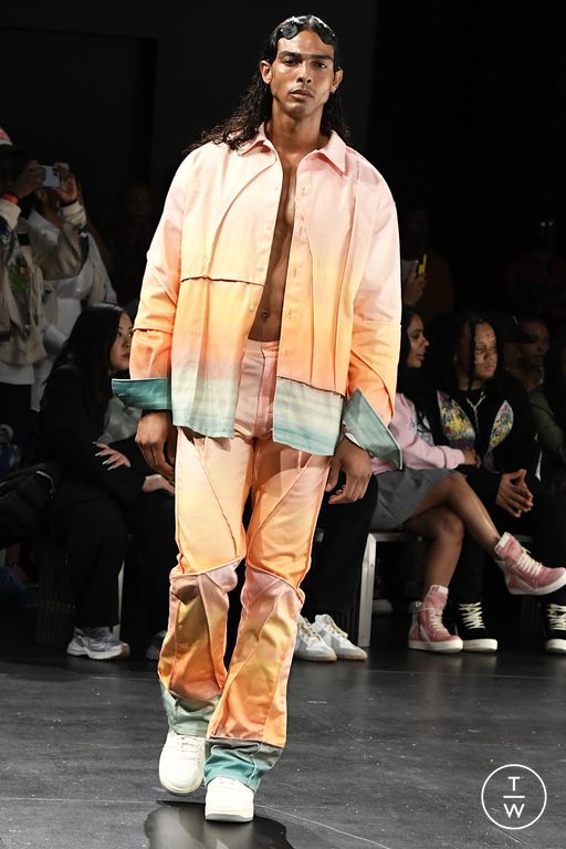 SS23 Who Decides War Look 7