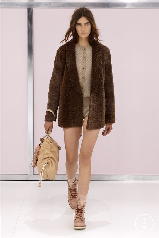 Spring-Summer 2025 Fendi Look 34