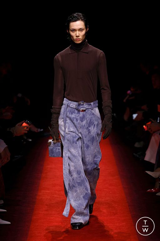 FW25 Ferrari Look 33