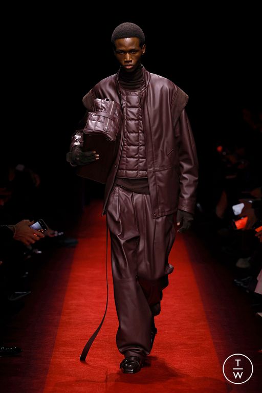 FW25 Ferrari Look 35