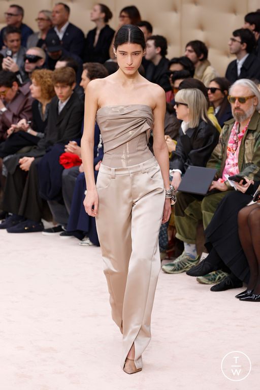 FW26 Ferrari Look 17