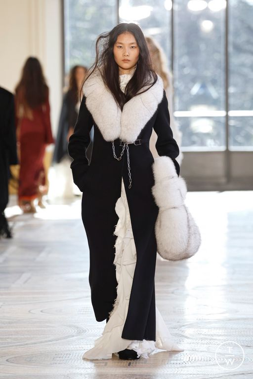 FW26 Gabriela Hearst Look 36