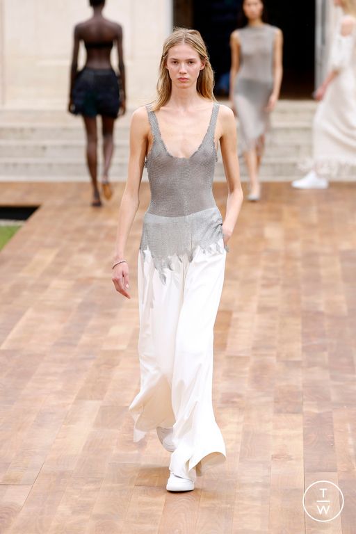 Spring-Summer 2025 Gabriela Hearst Look 37