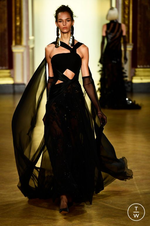 FW23 Georges Chakra Look 33
