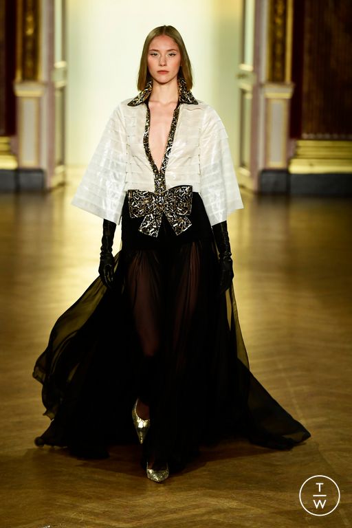 FW23 Georges Chakra Look 43