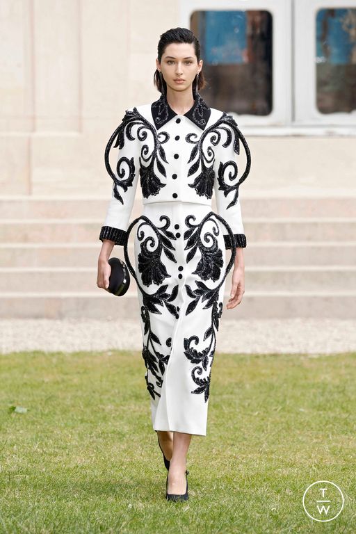 FW24 Georges Hobeika Look 1