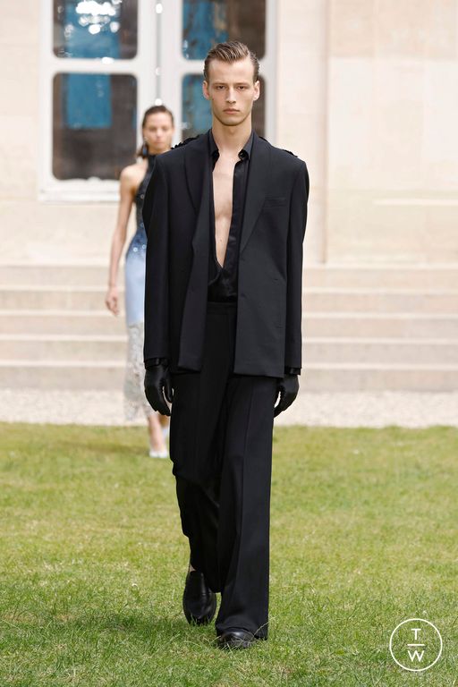 FW24 Georges Hobeika Look 14