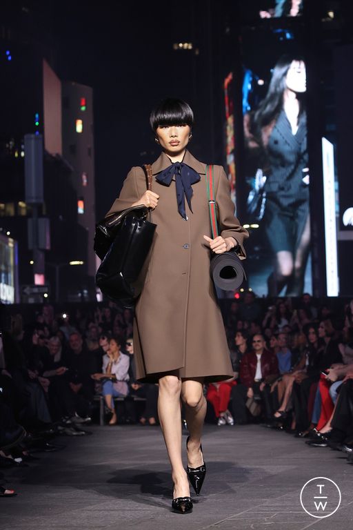 RS27 Gucci Look 10