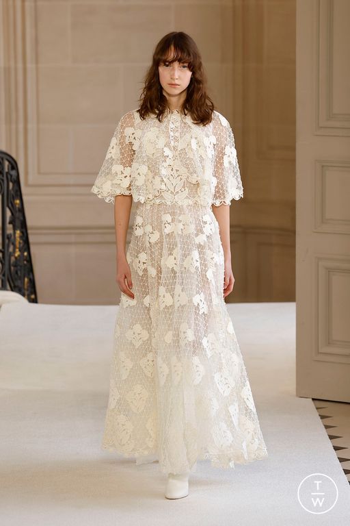 FW25 Giambattista Valli Look 14