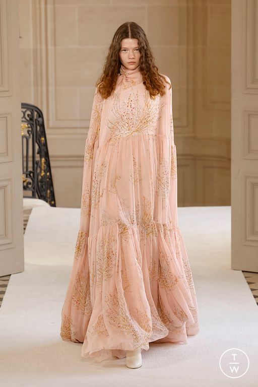 FW25 Giambattista Valli Look 22