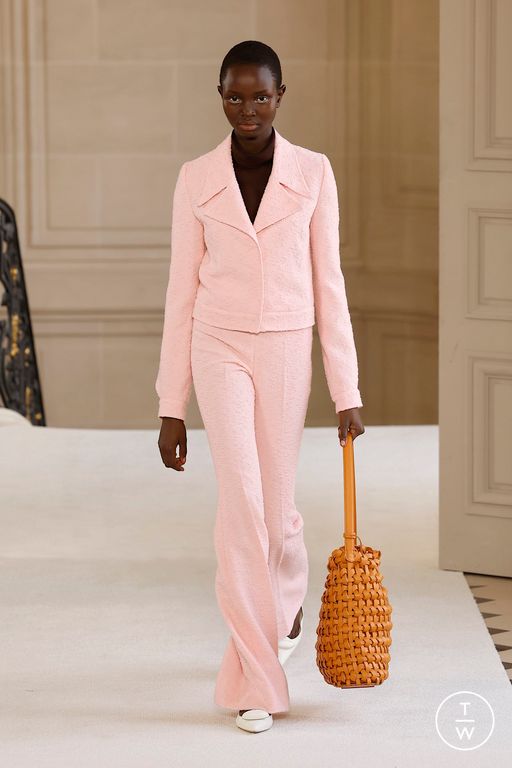 FW25 Giambattista Valli Look 25