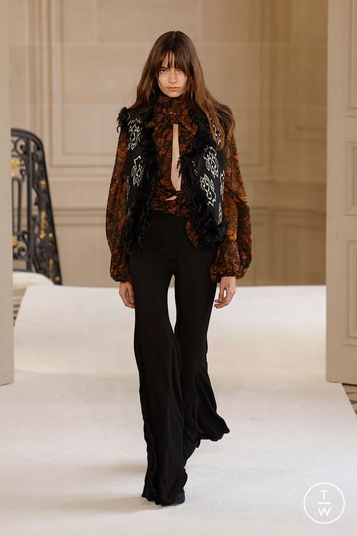 FW25 Giambattista Valli Look 41