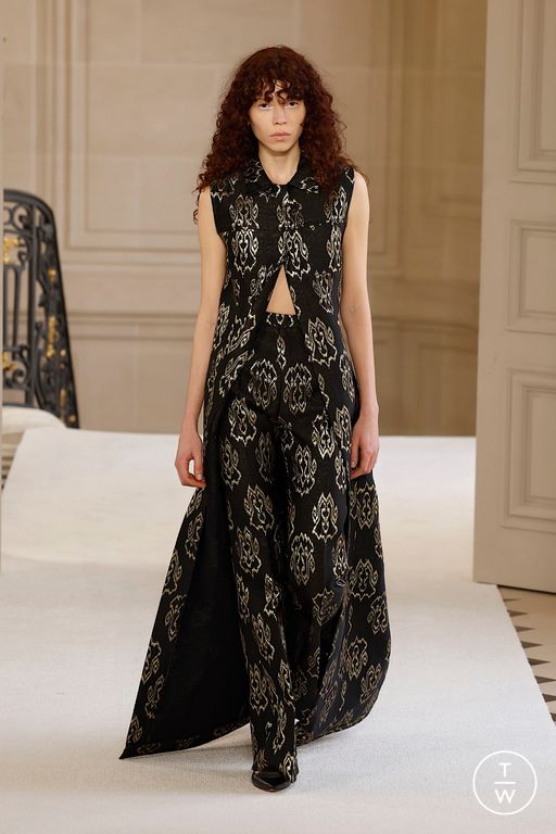 FW25 Giambattista Valli Look 45