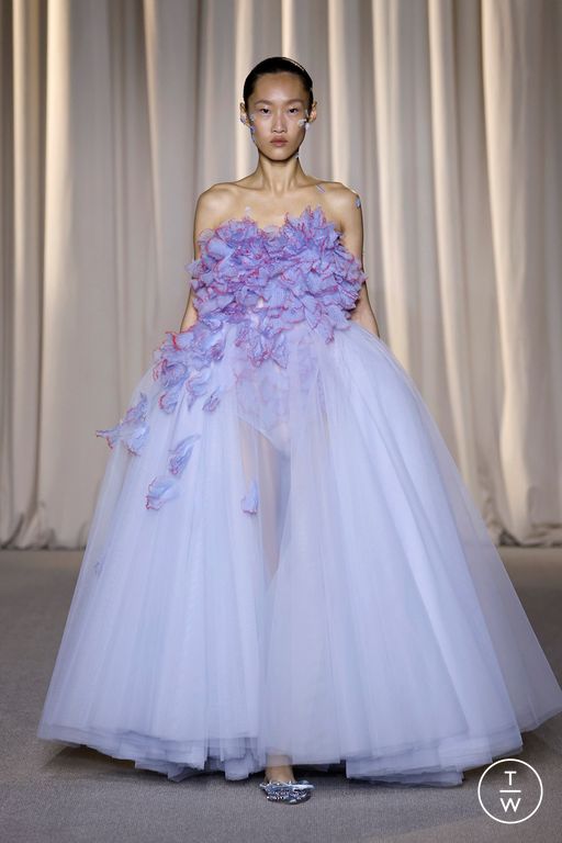 FW24 Giambattista Valli Look 9