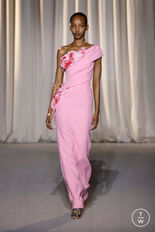 FW24 Giambattista Valli Look 26