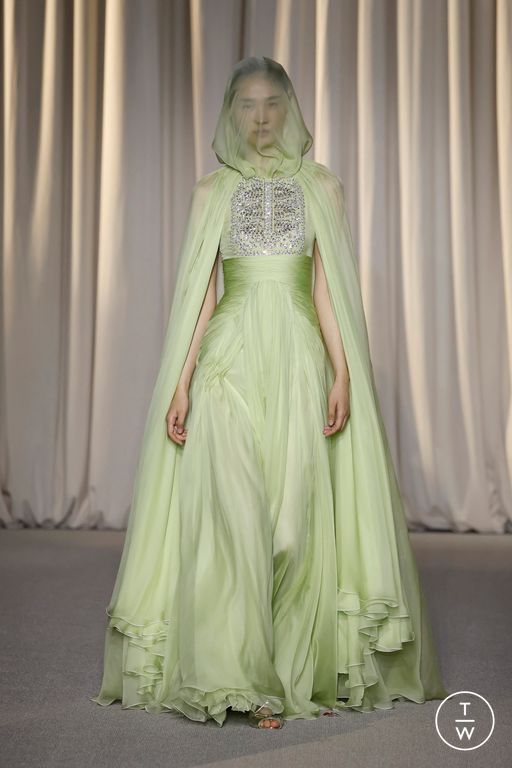 FW24 Giambattista Valli Look 29