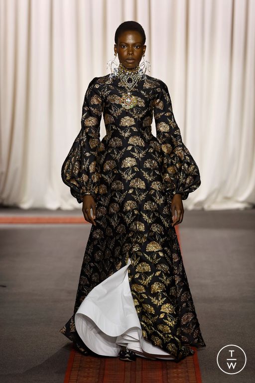 Spring-Summer 2025 Giambattista Valli Look 9