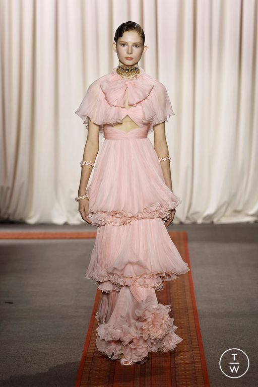 Spring-Summer 2025 Giambattista Valli Look 20