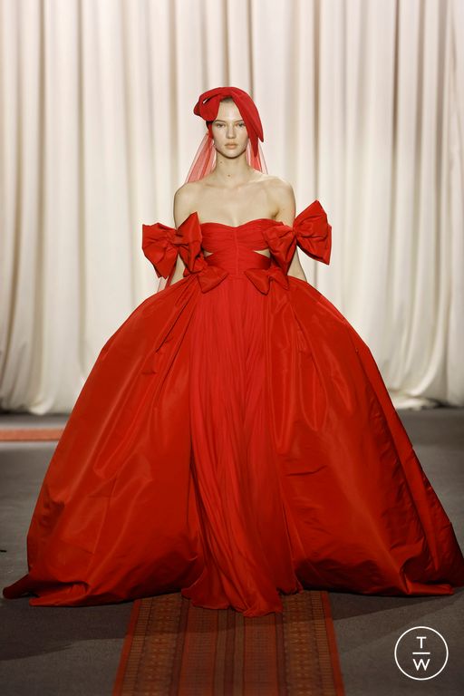 Spring-Summer 2025 Giambattista Valli Look 36